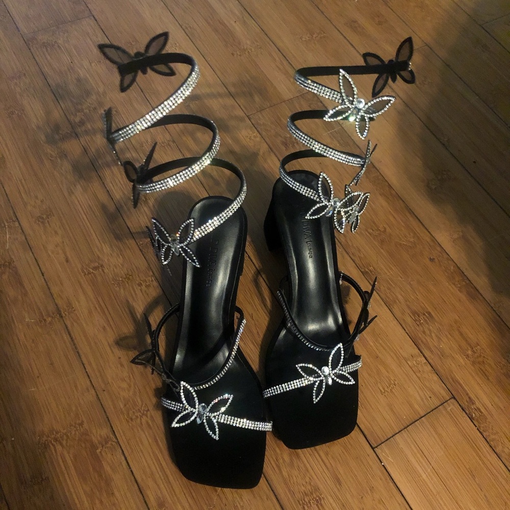 “Wild diva lounge” Black butterfly heels with rhinestones&velvet heel